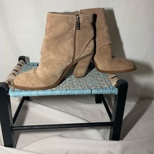 Jessica Simpson slouch boots!